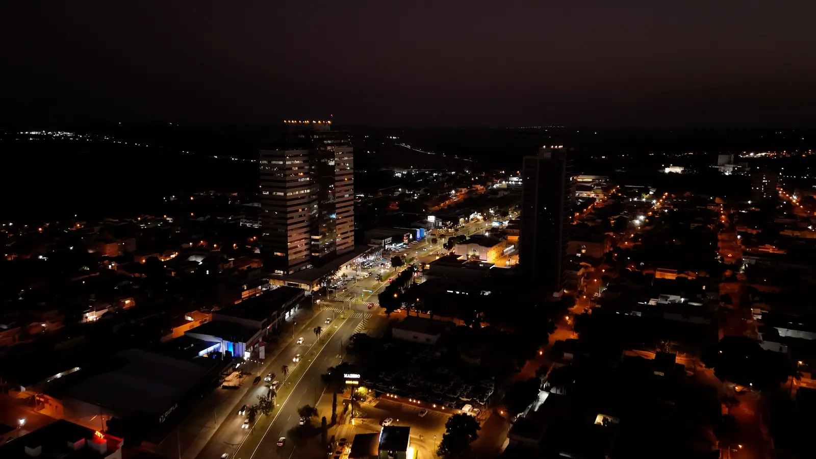 Araçatuba vista de cima à noite
