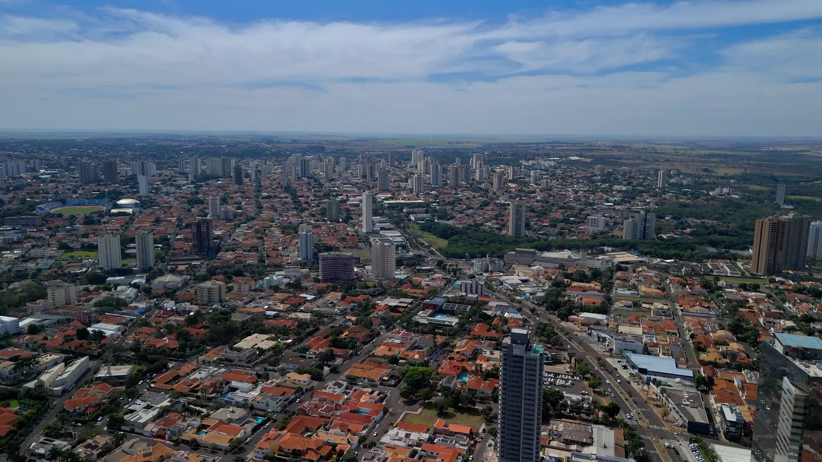 Vista aérea do centro de Araçatuba
